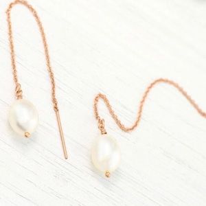 Lovely Preloved Solid 14K Threader Pearl Earrings